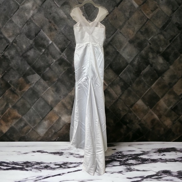 NWT WEDDING DRESS - Picture 5 of 12